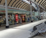 Automatic entrances deliver easy access to station shops