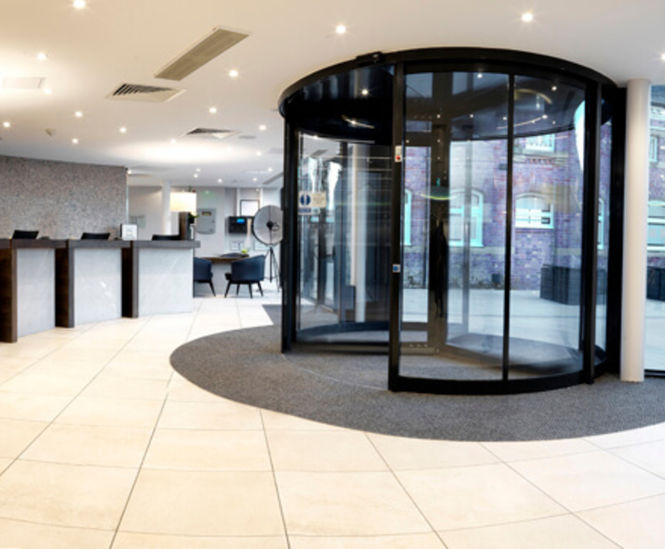 Automatic revolving entrance door Hilton Hotel and Spa TORMAX UK