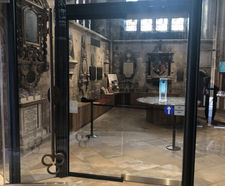 Automatic glass entrance system, Gloucester Cathedral