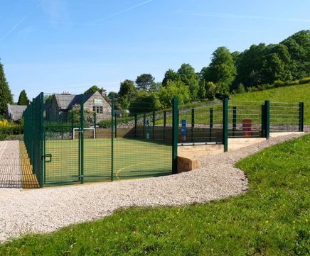 Medium-duty MUGA