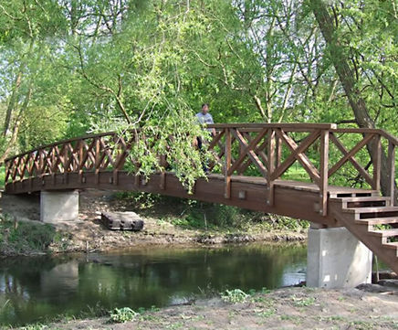 Laminated timber beam bridges
