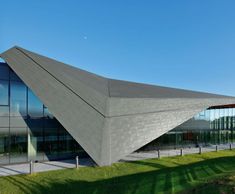 Cladding for new healthcare production facility, Germany