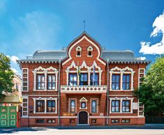 Double-lock standing seam zinc roof for embassy building