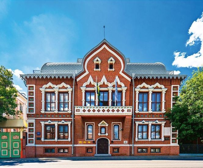 Double-lock standing seam zinc roof for embassy building
