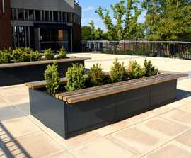 Aluminium planters with benches - Newman University