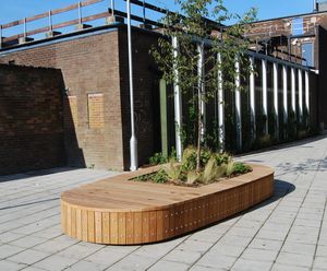 Swithland Island planter bench