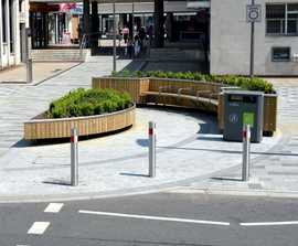 Planters with integrated benches - Hemel Hempstead