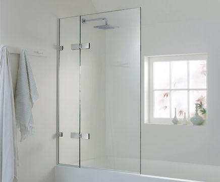 Valetta frameless bath screen with in-line panel