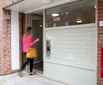 Mailforce 1 front entry/rear retrieval mailbox