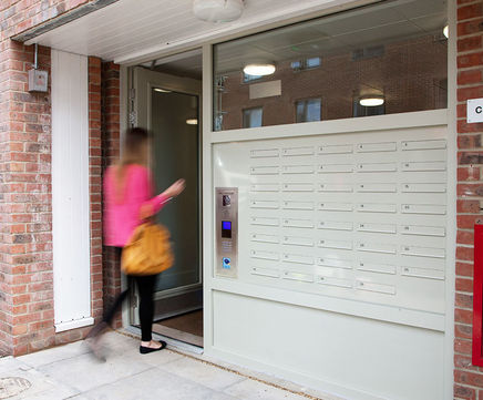 Mailforce 1 front entry/rear retrieval mailbox