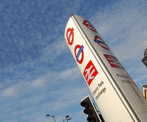 Station identifiers and interchange totems