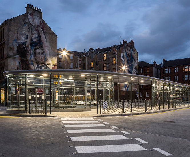 Bespoke shelters and signage for passenger interchange