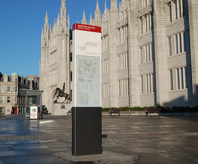 Pedestrian wayfinding totem signage - Aberdeen