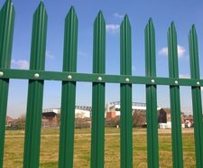 Lochrin Combi - steel security fence for high-risk site protection