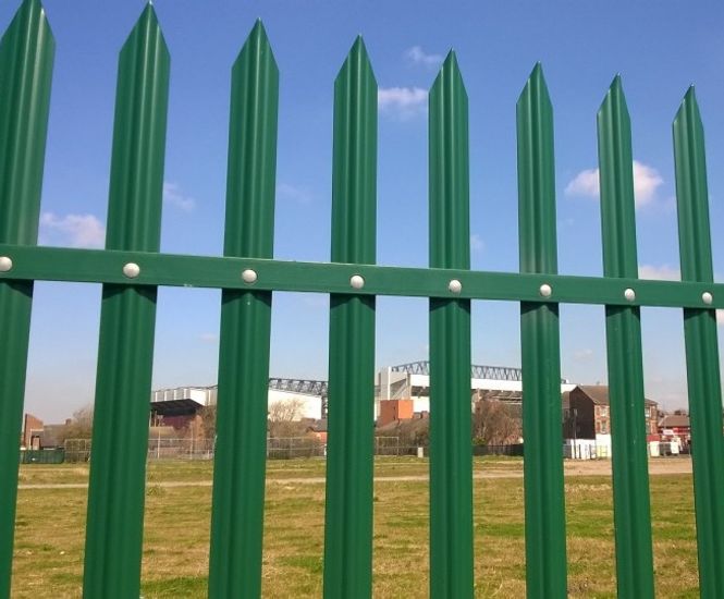 Lochrin Combi - steel security fence for high-risk site protection