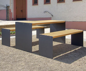 Talus Picnic Table
