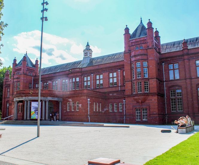 Bespoke Seating for Whitworth Art Gallery, Manchester