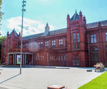 Bespoke Seating for Whitworth Art Gallery, Manchester