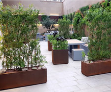Lightweight planters and furniture for roof show garden