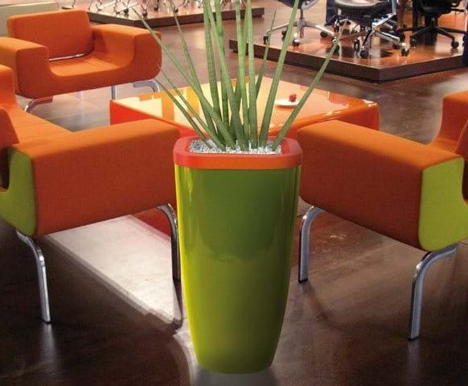 Quadik Plus Spirit Planters - lightweight fibreglass planter