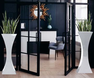Curvy Sophia - concave fibreglass planter