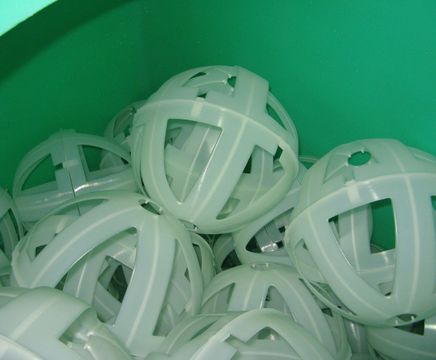 Baffle Ball system for anti-surge in transport tanks