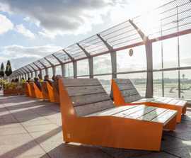 BLOC sun benches, BERG picnic benches - Hamburg Airport