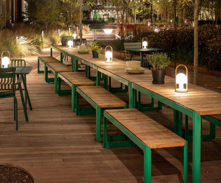 AIR picnic table