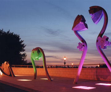 Slipstream nautical-themed sculpture - Dalmarnock Bridge