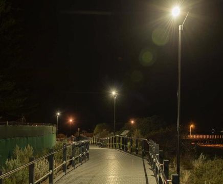 Stealth solar-powered lantern for parks, roads and paths