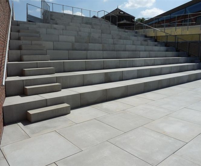 Custom concrete steps and slabs for university courtyard