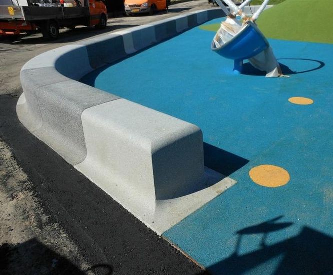 Custom concrete bench - play area, Genofte (DK)