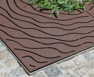Perla Q Tree Grille