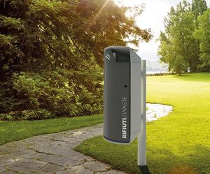 Top - post-mounted steel and aluminium outdoor litter bin with rain cover