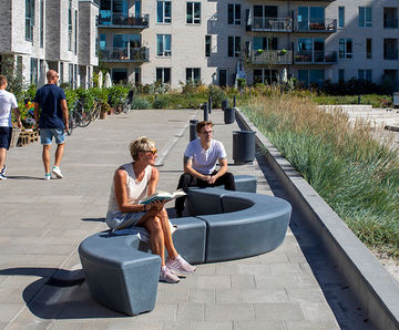 Loop Arc recycled plastic curved benches by out-sider