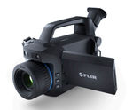 FLIR G306 - handheld thermal camera for industrial gas leak detection