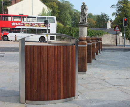 Lb10t Ellipse timber litter bin