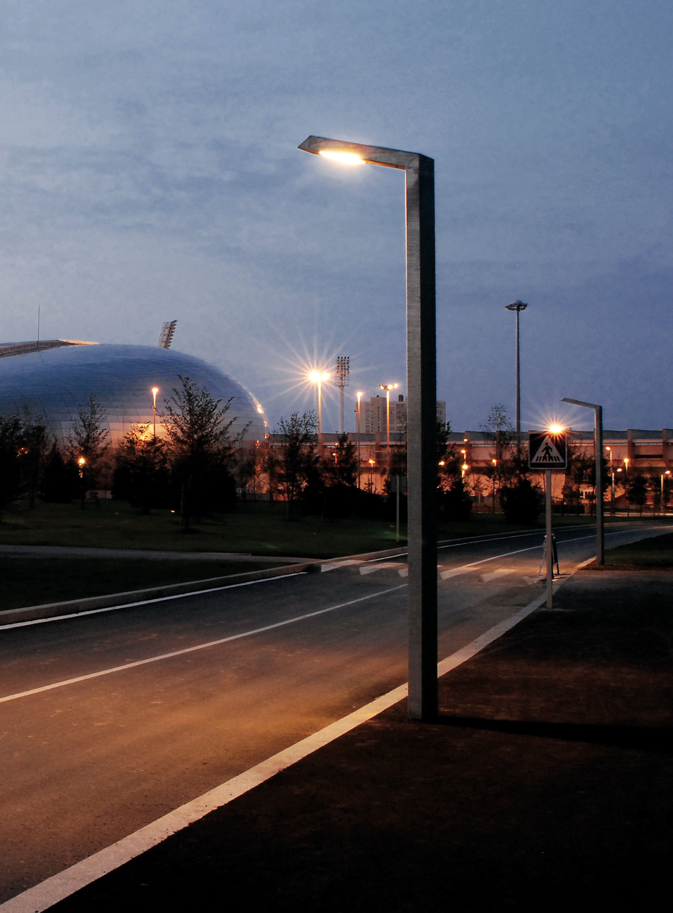 High street outlet light