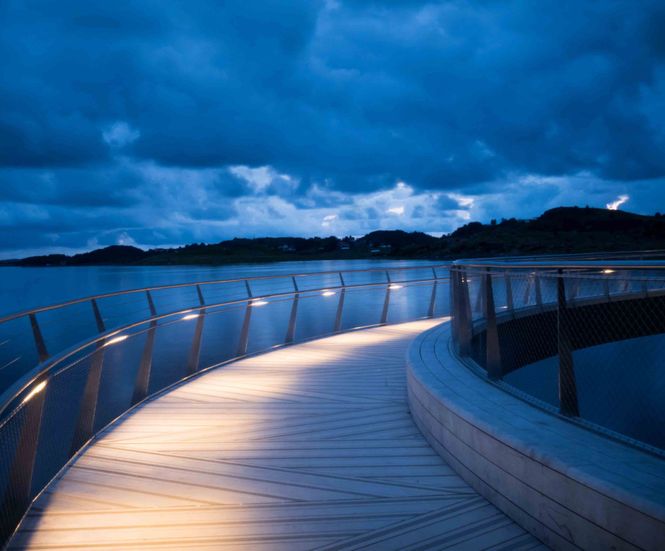 School-light handrail light by LEC Lyon