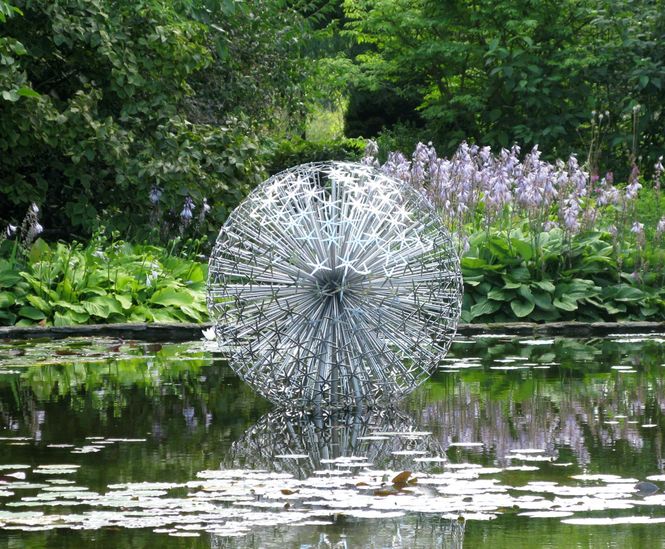 Allium stainless steel sculpture