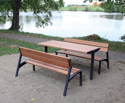 Vera picnic table and seats