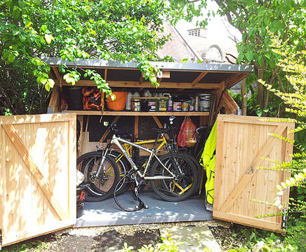 Spokeshed 5 secure solid FSC timber bike shed (5 bikes)