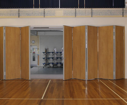 Kudos sliding folding partitions