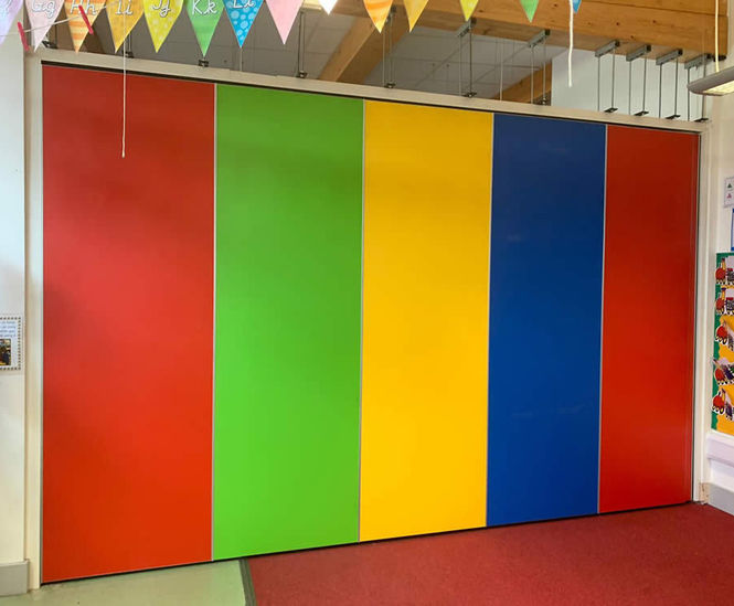 Colourful movable partition for school classroom Moving Designs