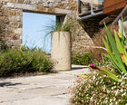 Jena - cylindrical feature planter