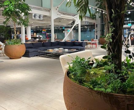 Bespoke atrium planter pots – 180 Studios, London