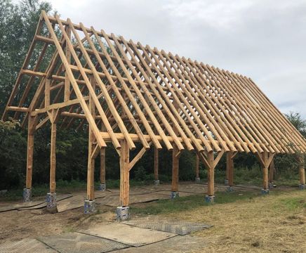 Bespoke pitched barn for research centre