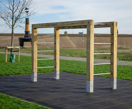 Monkey Bars No.8 (MB.CL.08.1)