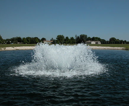 Volcano III - floating lake aerator