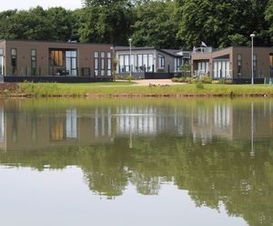 Solar-powered lake aerator for holiday park